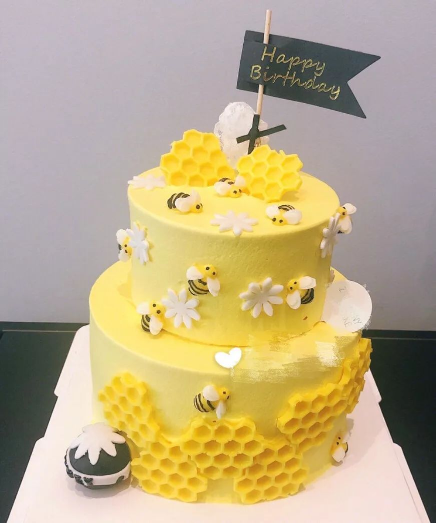 太燃了！这家母婴潮店开业竟然送网红YOYO伞车？！