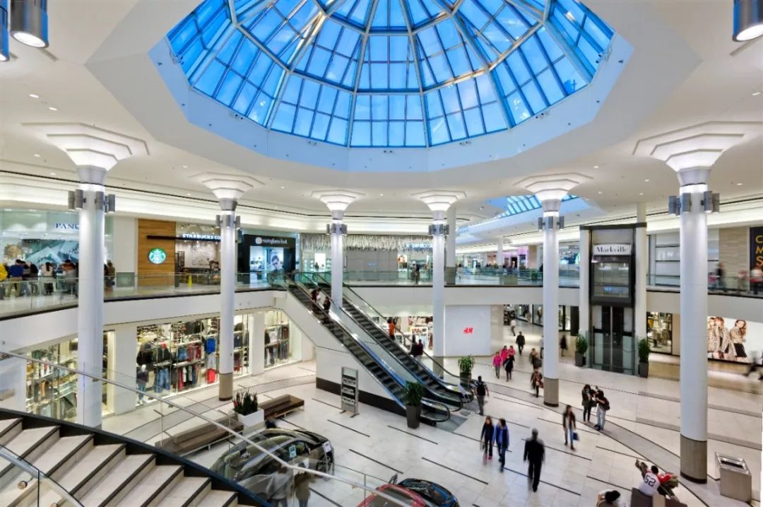 太燃了！这家母婴潮店开业竟然送网红YOYO伞车？！