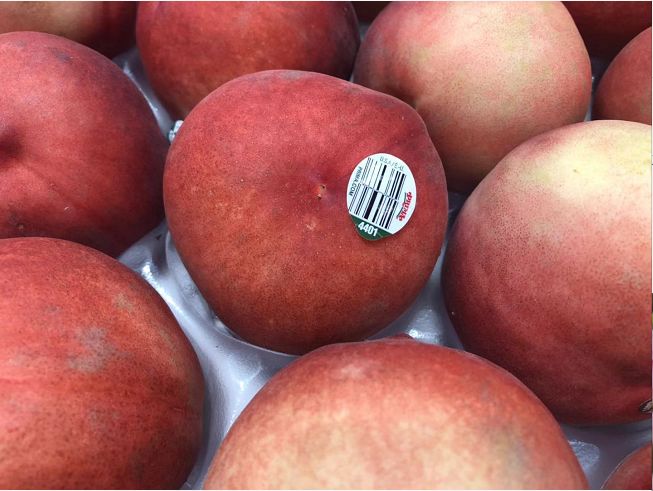 大统华特价实拍：养生要朋克，可乐泡枸杞！