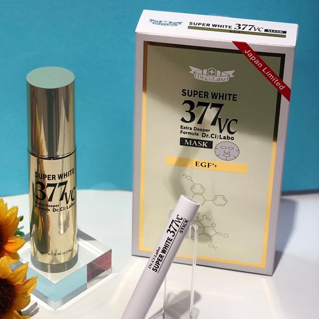 火爆各美妆博主的POLA黑BA石膏面膜！原来在家也能享受，而且只要2支口红价格…