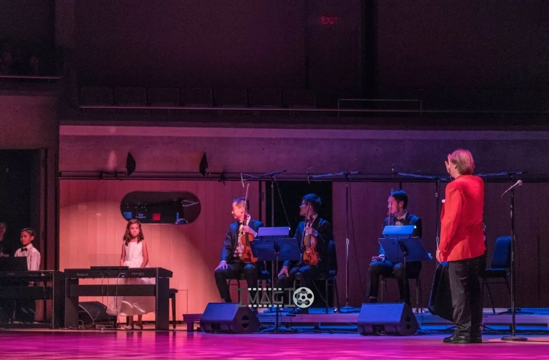 这个周末钢琴王子理查德就要来咯！约不约啊？