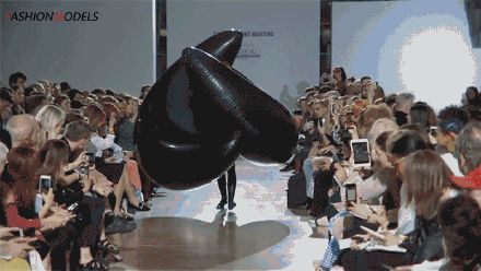 “看了一场时装秀，我把T台笑塌了”，真的不懂时尚圈....