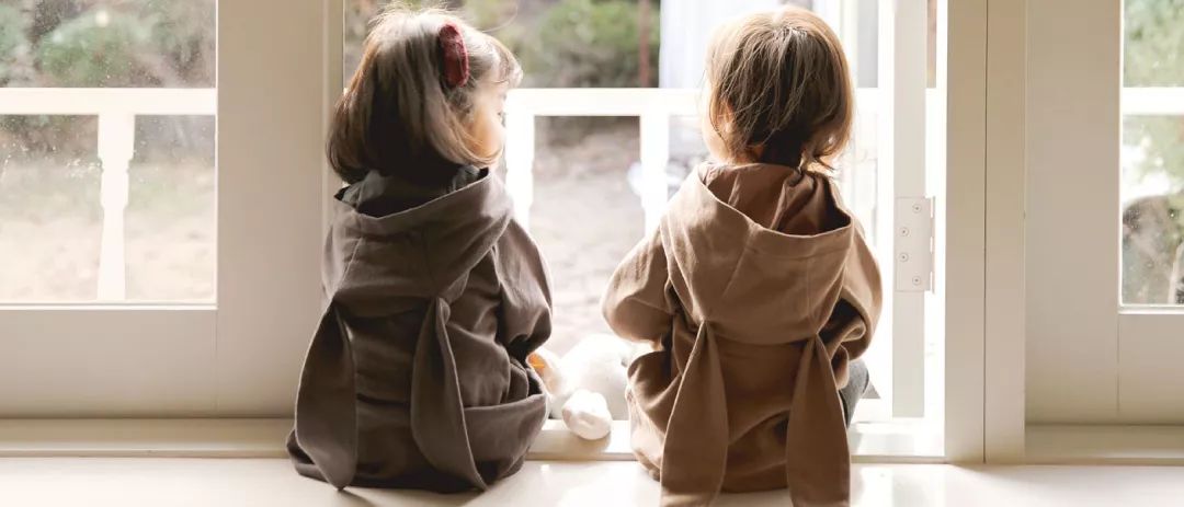 孩子们冬天的衣服该怎么穿？听听老师的建议！