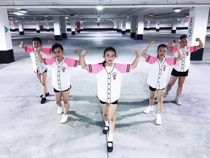 原来多伦多的孩子都在这里学流行舞！