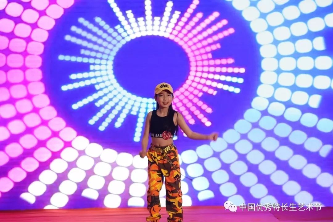 原来多伦多的孩子都在这里学流行舞！