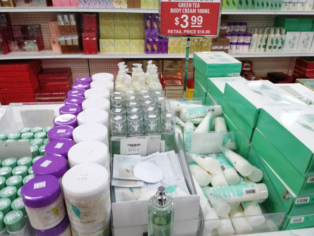 【小编实拍】品牌圣诞开仓:成人不做选择,我全都要! 【小编实拍】品牌圣诞开仓:成人不做选择,我全都要!