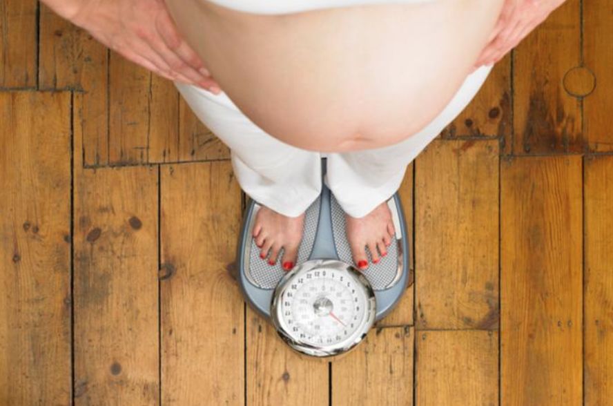 科学家新研究：孕期太胖，直接拉低男孩的智商！