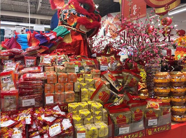 【探店】实拍大统华的年货大街：这才是真正的过大年