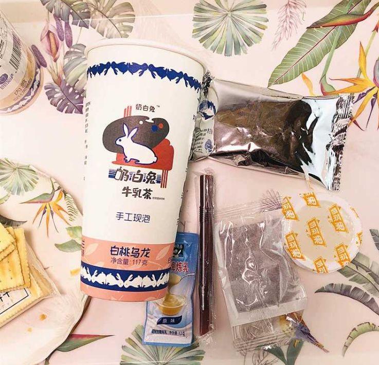 劝我别喝奶茶的都被我拉黑了，抖音网红奶白兔奶茶淘宝本地仓限时8折！