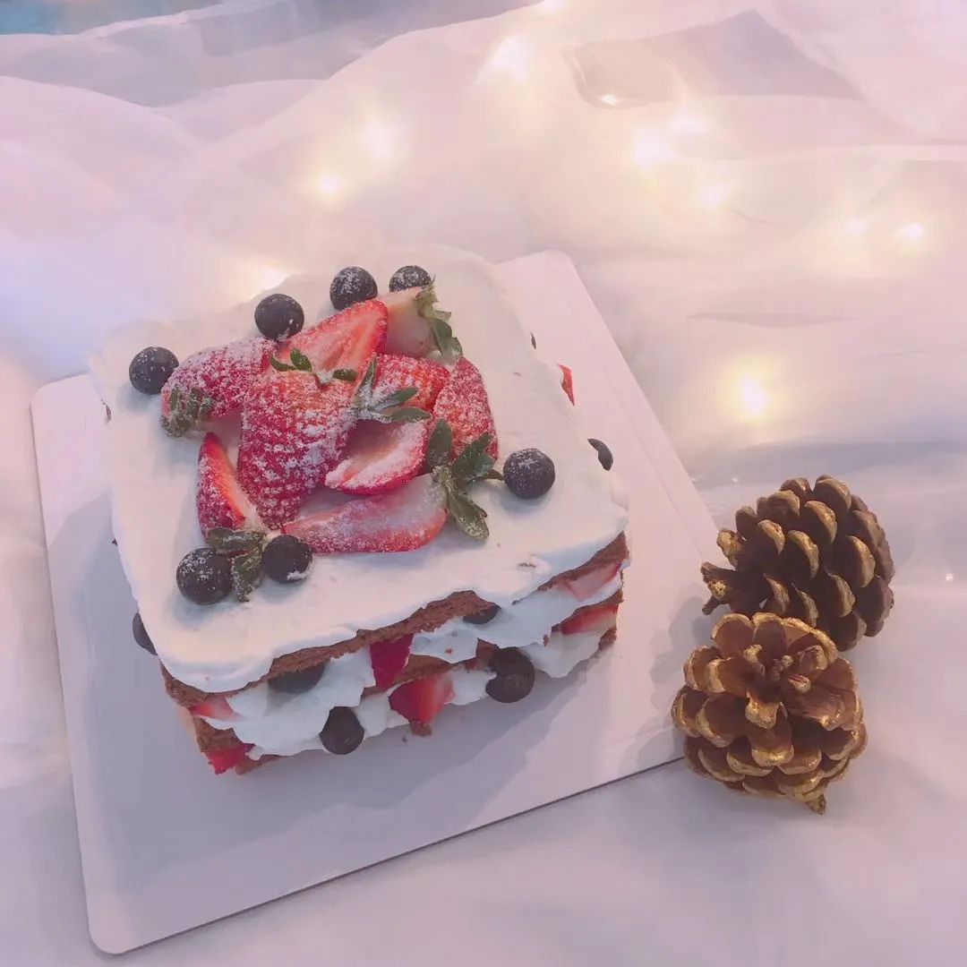 女神节发糖三重奏 | 甜点和身材我们都要! 女神节发糖三重奏 | 甜点和身材我们都要!