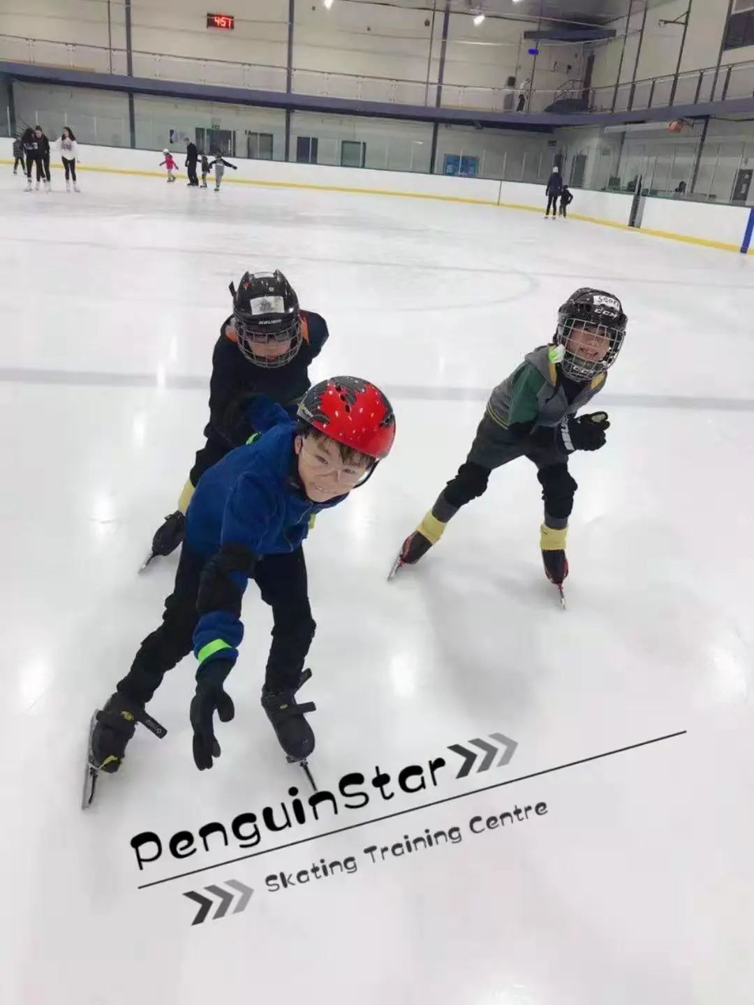 天暖了,老母亲却又发愁了!到哪去给娃找室内冰场和专业教练? 天暖了,老母亲却又发愁了!到哪去给娃找室内冰场和专业教练?