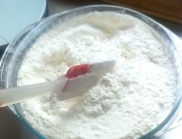 低筋、中筋、高筋面粉傻傻分不清楚?你浪费的那些面粉有讲究! 低筋、中筋、高筋面粉傻傻分不清楚?你浪费的那些面粉有讲究!
