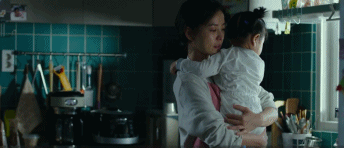 女神生完孩子就被群嘲:你那样子,配不上你老公! 女神生完孩子就被群嘲:你那样子,配不上你老公!