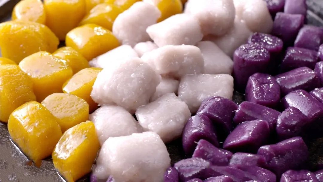 我朋友说她再做油条就不是人！厨房里那些粉怎么用才不翻车？