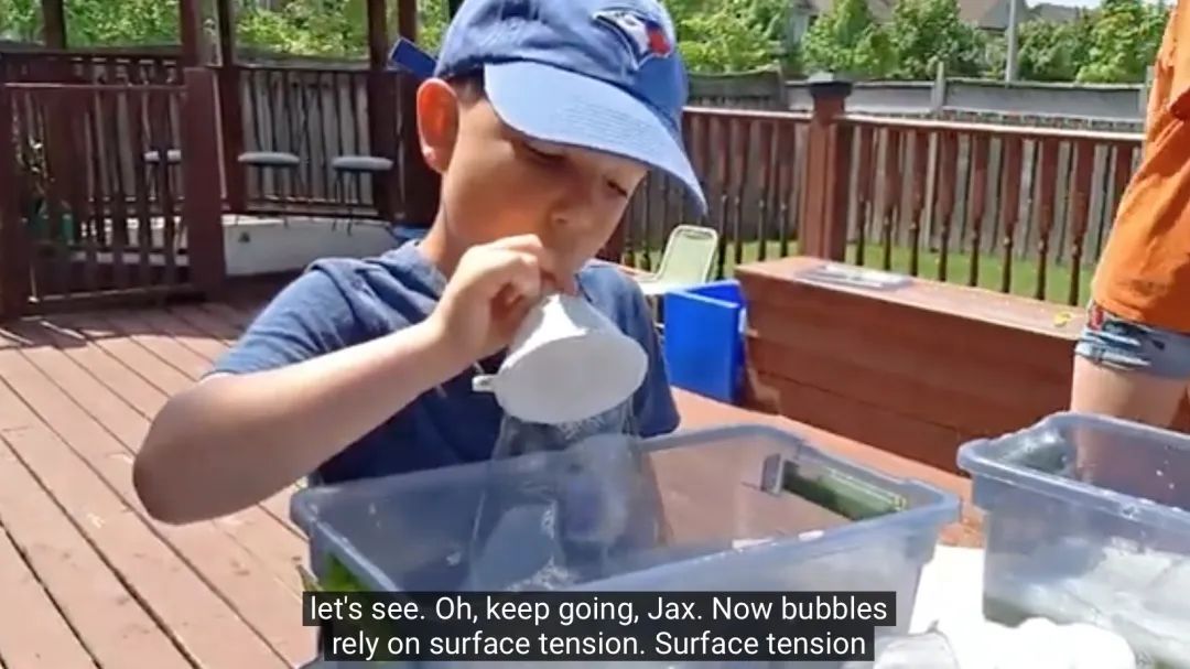 科技馆公布地表最强泡泡水秘方！教你在家DIY！