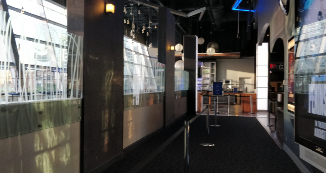 实拍重开后的Cineplex电影院！20人就包场，你去吗？