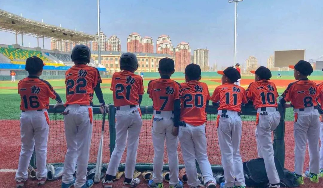 豆瓣8.7！这部年度最燃的纪录片，一群困境少年用棒球改写命运