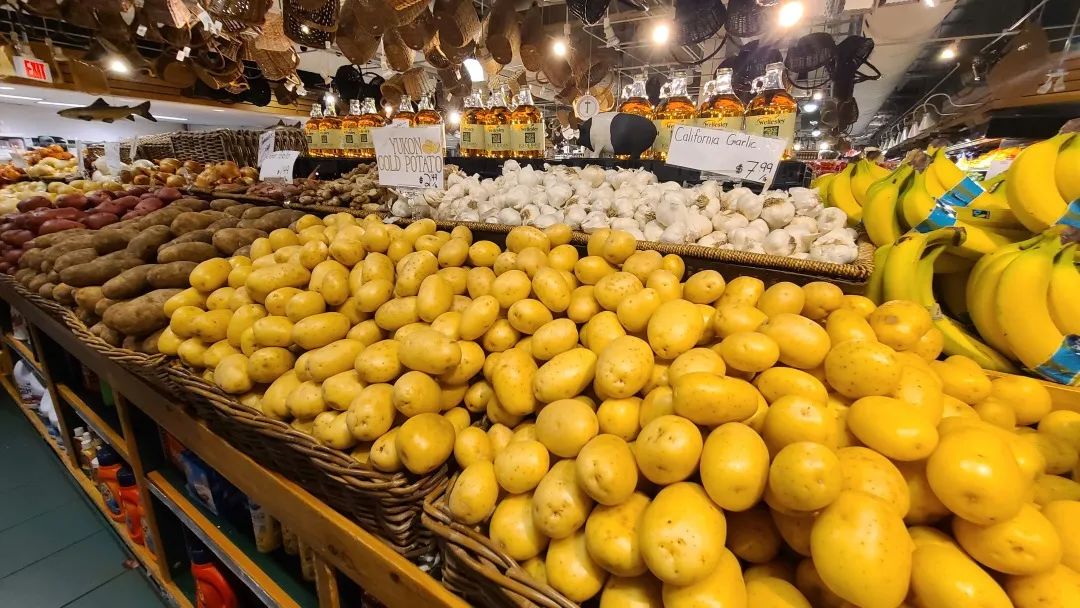 把超市玩成网红打卡地：深度探店高颜值超市Village Grocer