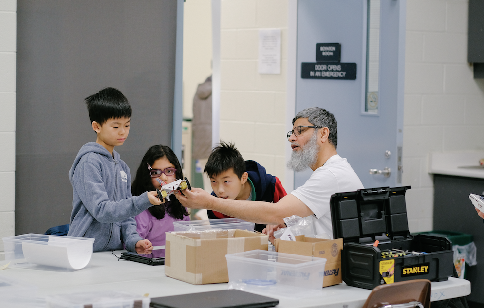 【报名中】北美青少年线上STEM大赛“迷你特斯拉”来了！全球顶流科技博主MKBHD为你助力，更有权威证书及奖品！