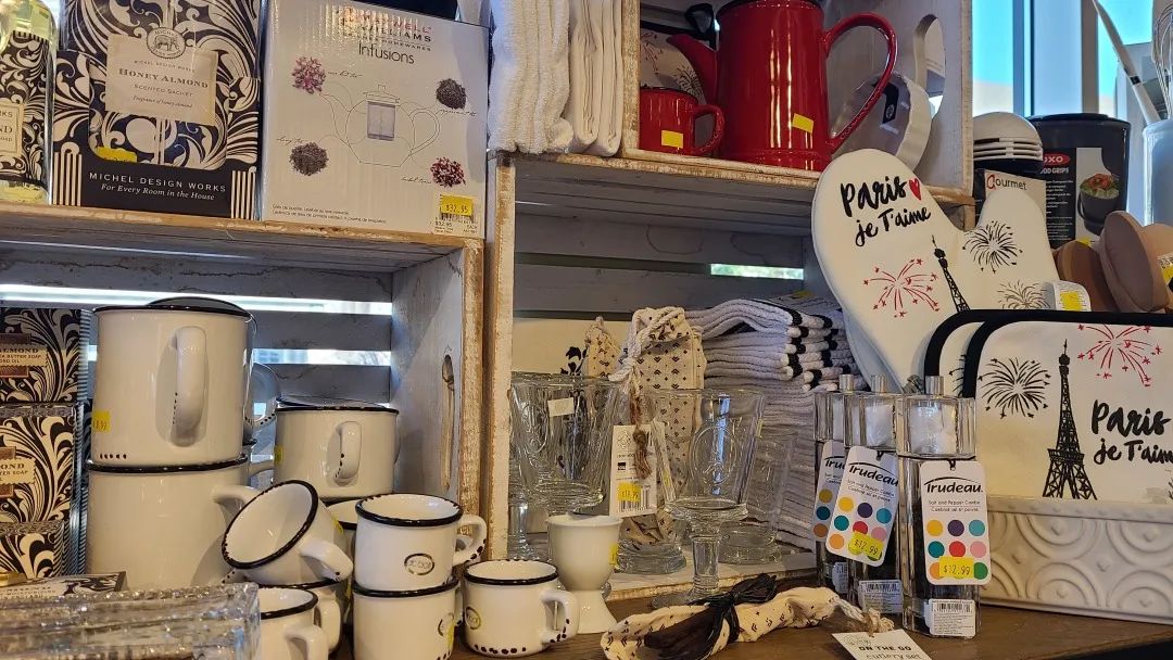 把超市玩成网红打卡地：深度探店高颜值超市Village Grocer