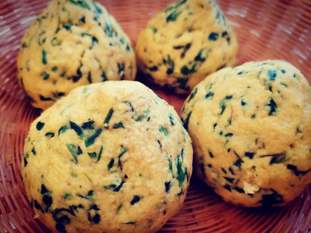 用生命尝一口春天的味道，今天你挖野菜了吗？