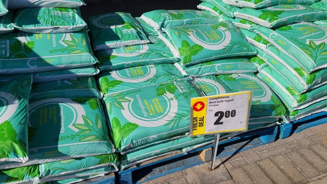 不是什么泥巴都能种花!为了找土,你拼了吗? 不是什么泥巴都能种花!为了找土,你拼了吗?