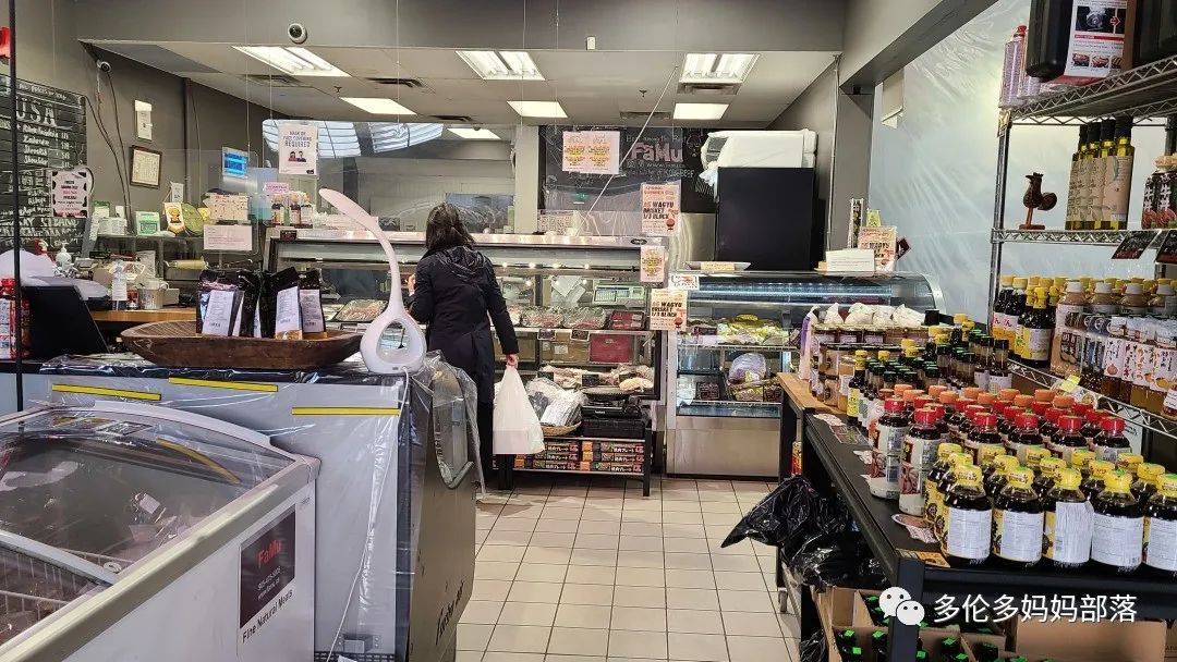 穿越到日本！探店在多伦多可以买到海胆、和牛和粉色草莓的日本城！