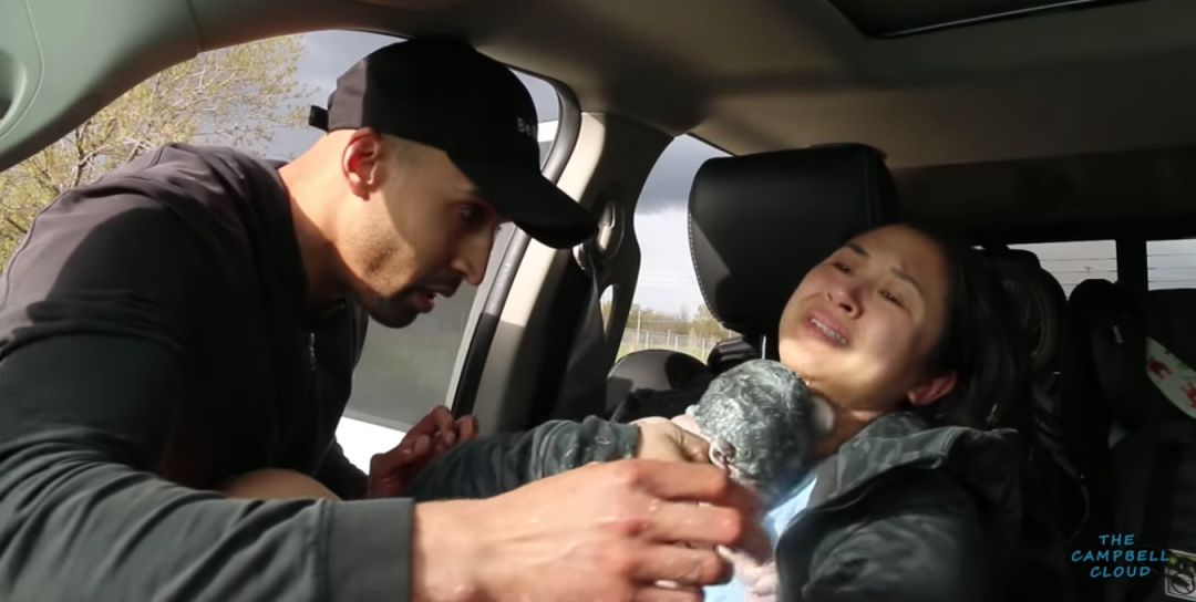 多伦多东区三胎孕妈在407高速上生娃,爸爸接生,全程实拍视频火了! 多伦多东区三胎孕妈在407高速上生娃,爸爸接生,全程实拍视频火了!