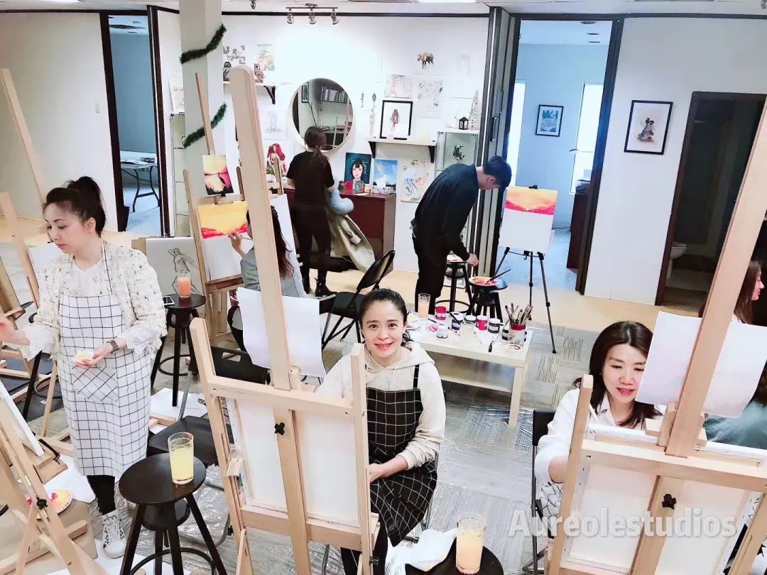 整个多伦多都在等疫情结束，而我在等孩子们创造艺术未来