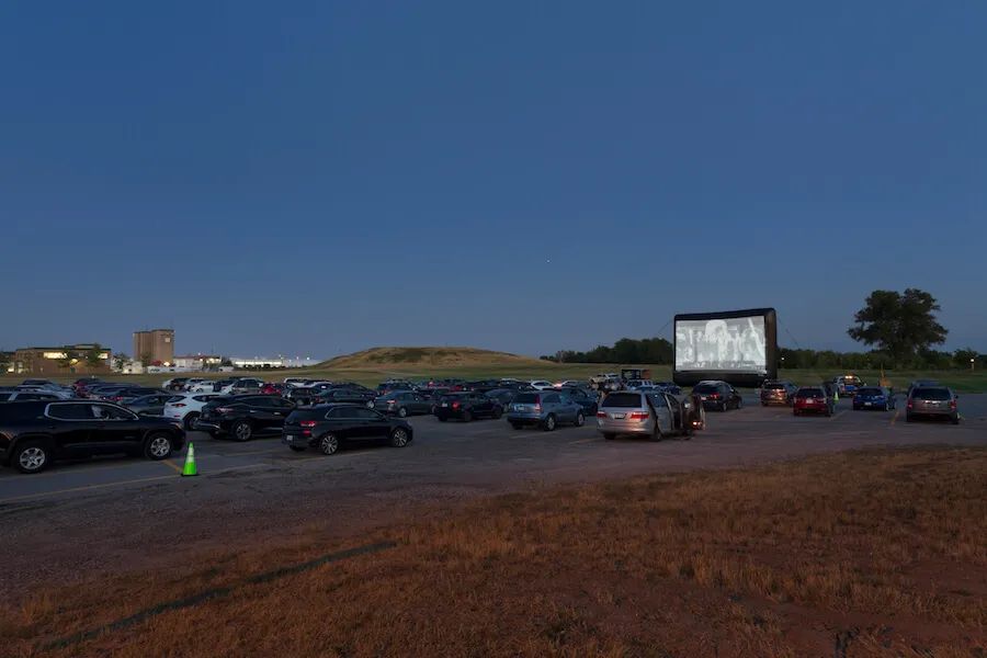 Downsview公园免费露天电影：都是娃爱看的动画大片，抢先订票！