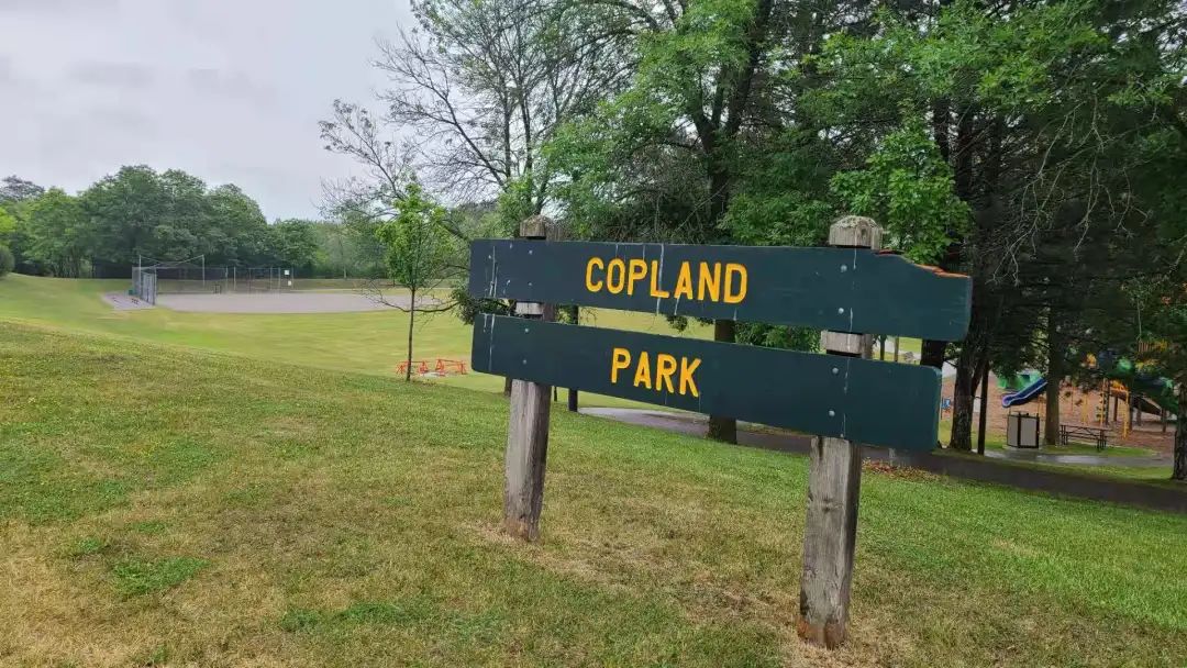 打卡网红社区公园Copland Park：人在前面飞，魂在后面追
