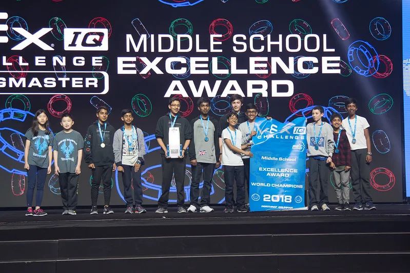 机器人江湖总有它的传说！来看看安省唯一获得 VEX 世锦赛全能奖的队伍