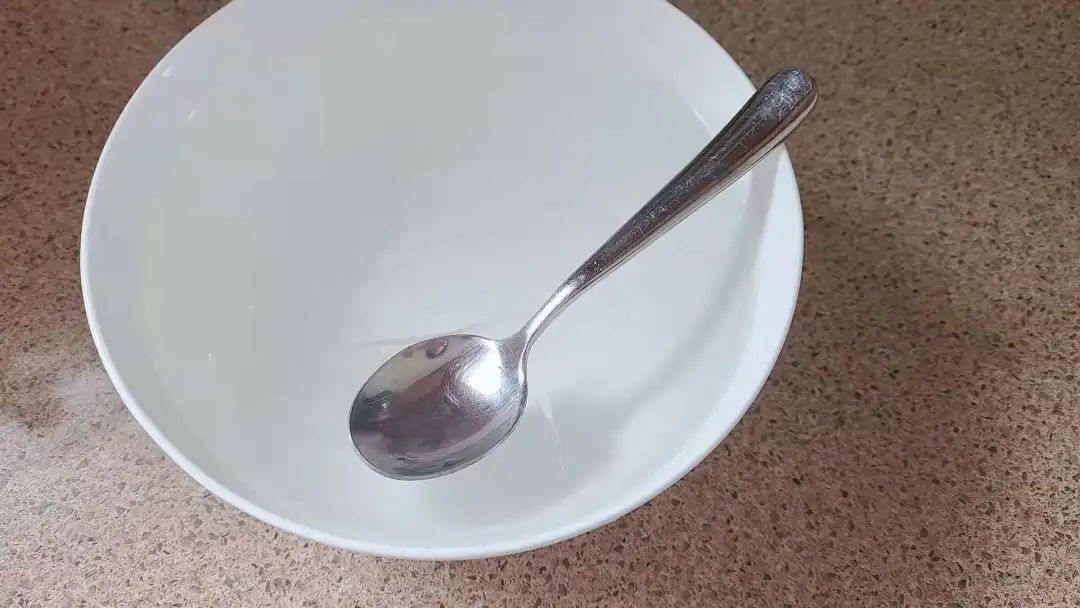 让陈冠西女友打包5碗带走的网红冰粉，在家三分钟就能搞定！