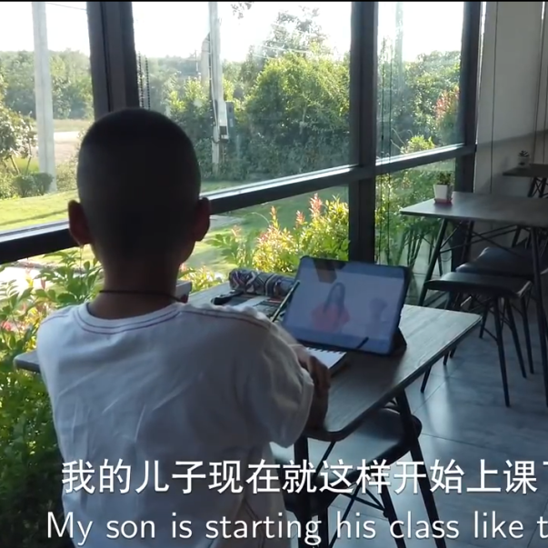 华人爸爸一个月带孩子跑18个景点，孩子这项升学必备技能却暴涨