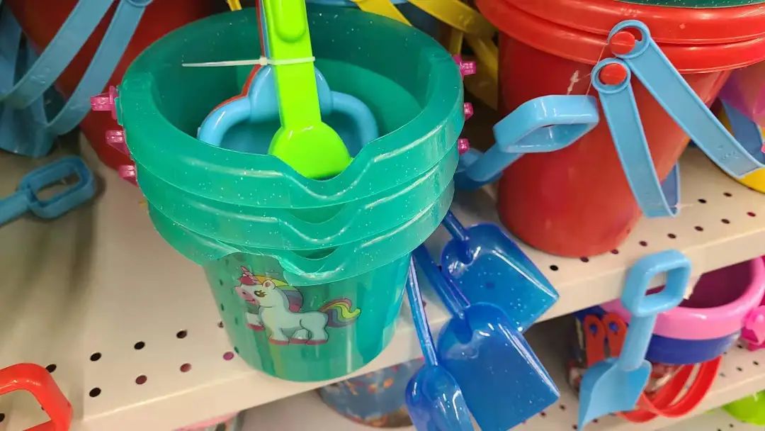 探店Dollarama玩水玩具：逛地摊的快感，总有一款不适合你！