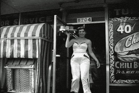 秒穿50年代复古风！INS和Tik Tok爆火的滑轮餐厅快闪多伦多