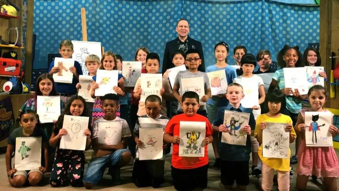 力压哈利波特！火爆北美娃圈的《Dog Man》，买2送1！