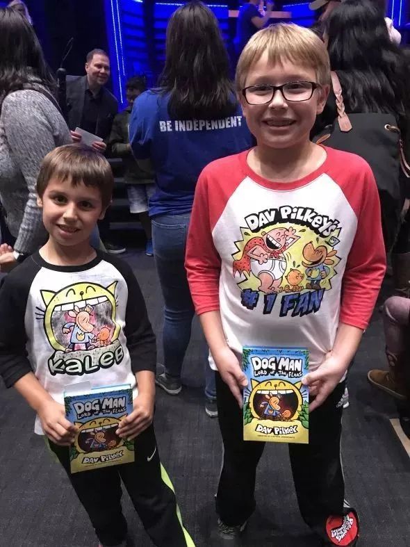 力压哈利波特！火爆北美娃圈的《Dog Man》，买2送1！