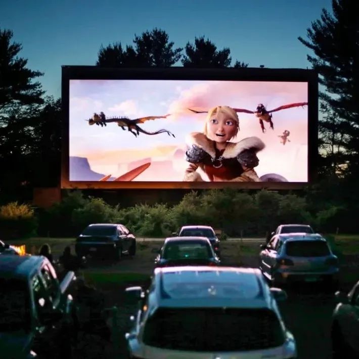 秒穿50年代复古风！INS和Tik Tok爆火的滑轮餐厅快闪多伦多