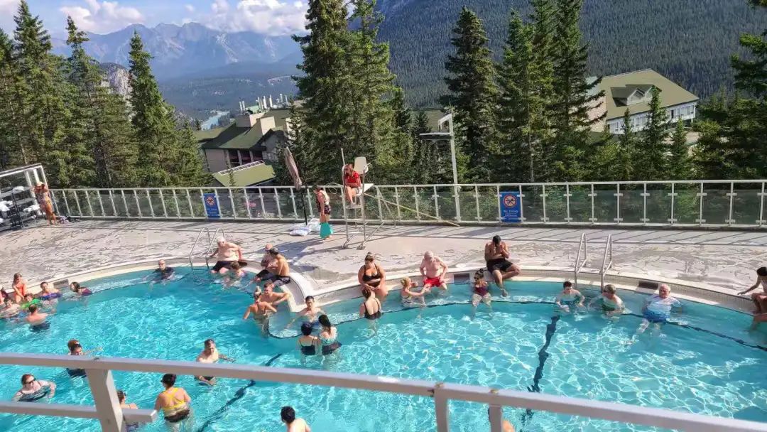 打卡班夫小众景点：进一步是悬崖，退一步是深渊