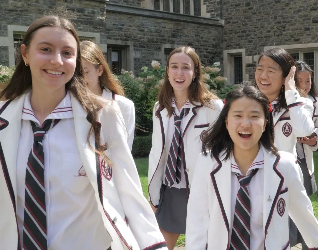 盘一盘多伦多顶尖私校的校服：妥妥的高定大赏