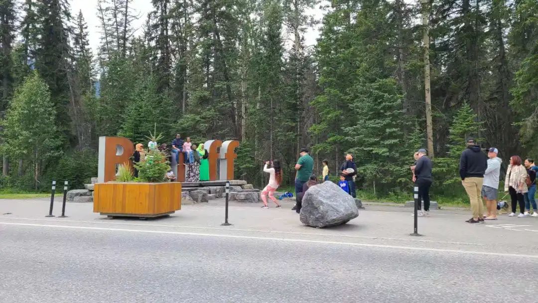 打卡班夫小众景点：进一步是悬崖，退一步是深渊