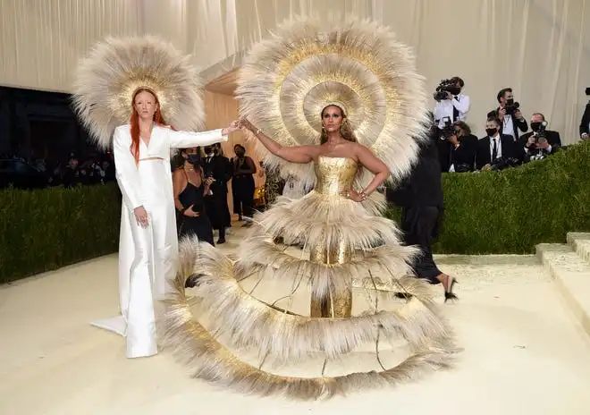 时尚奥斯卡Met Gala：人类高质量男女的迷惑性为，路子太野了！