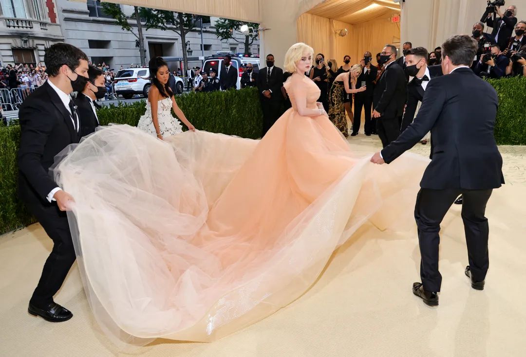 时尚奥斯卡Met Gala：人类高质量男女的迷惑性为，路子太野了！