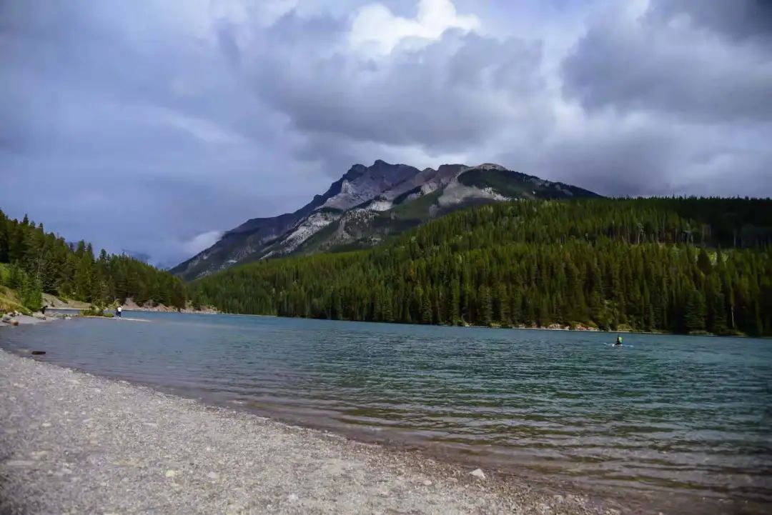 打卡班夫小众景点：进一步是悬崖，退一步是深渊