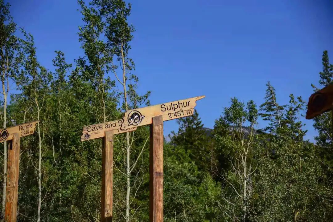 打卡班夫小众景点：进一步是悬崖，退一步是深渊