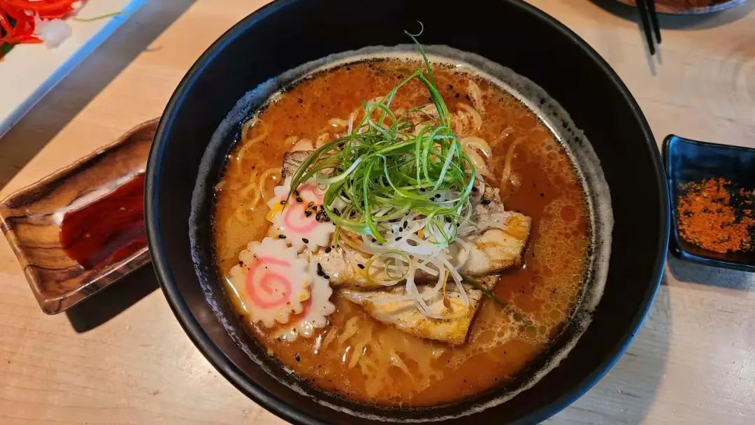 打卡班夫小众景点：进一步是悬崖，退一步是深渊