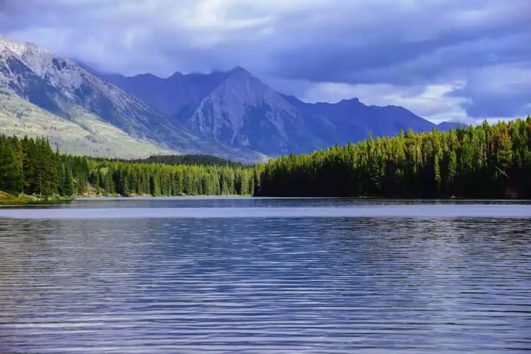 打卡班夫小众景点：进一步是悬崖，退一步是深渊