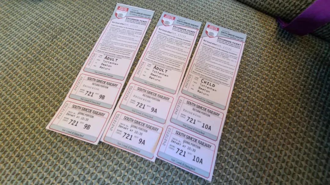 打卡坐蒸汽火车看枫叶：加拿大每个农民都有800亩地？