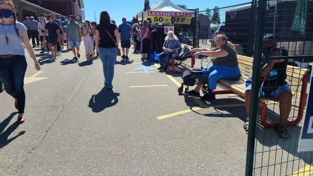 打卡St. Jacobs农贸市场：不吃德国猪蹄，就为赶大集